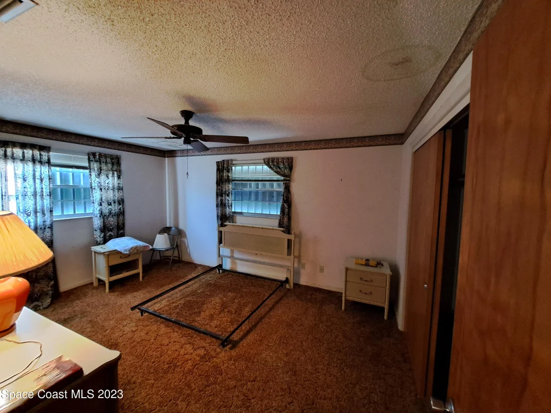 Photo of 925 Gulfstream Avenue
