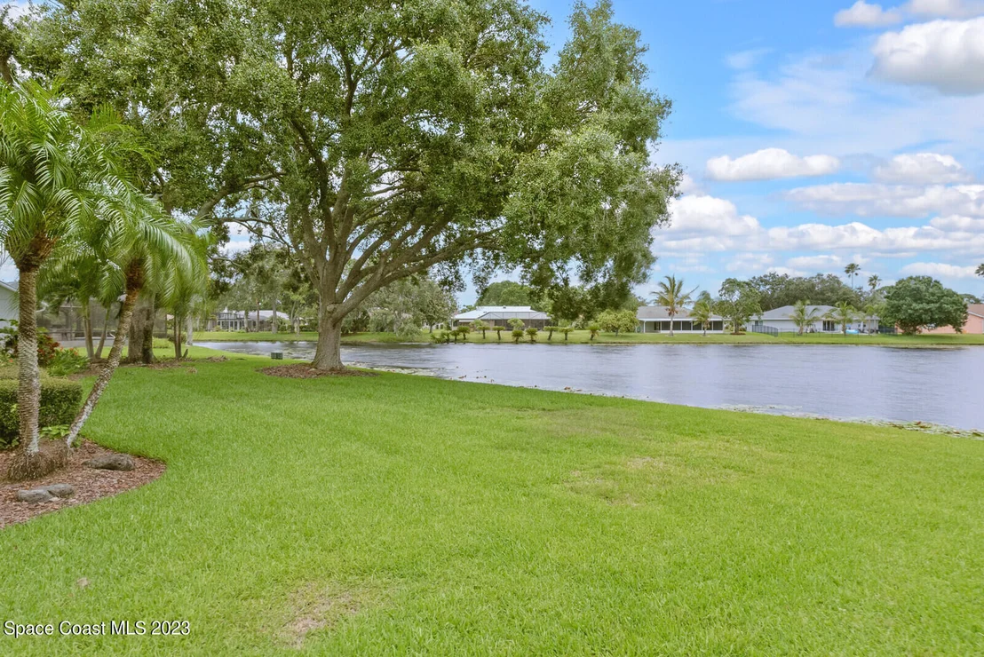 Photo of 401 Crystal Lake Drive