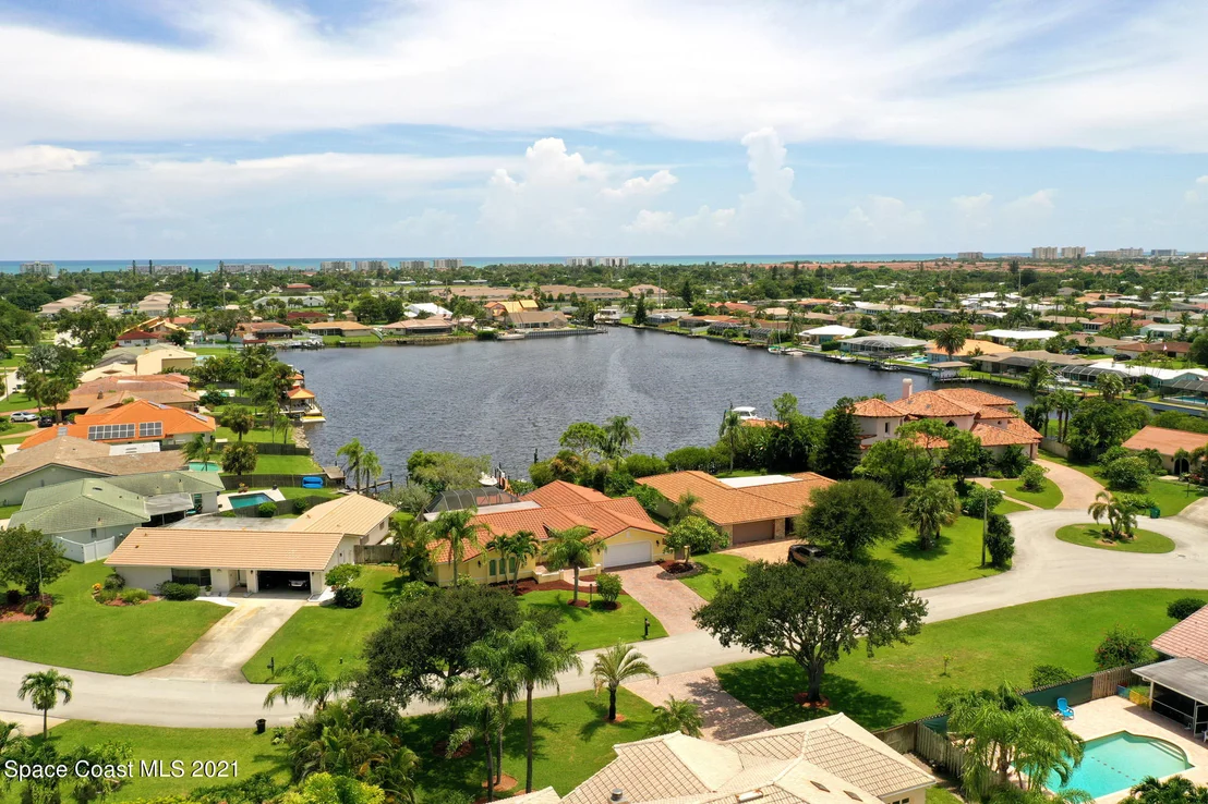 Photo of 457 Red Sail Way
