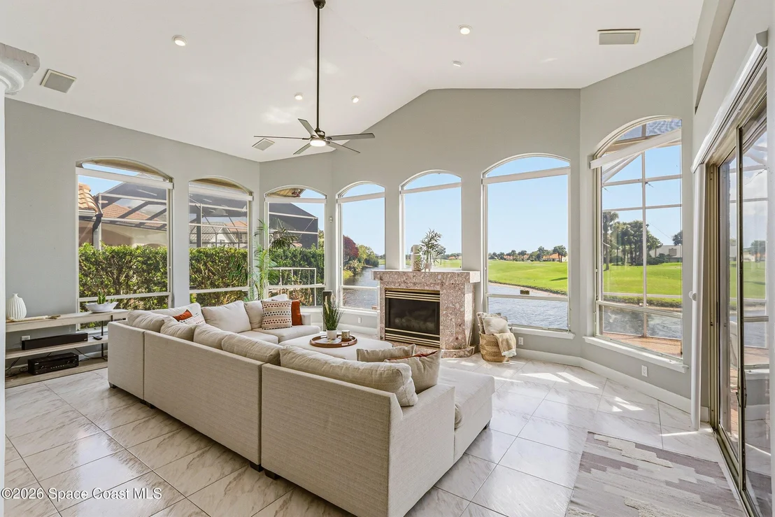 Photo of 699 Palmer Way