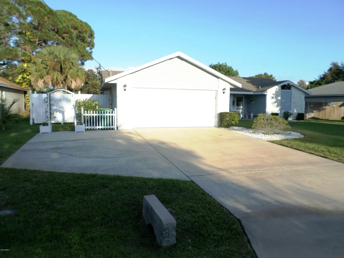 Photo of 6875 Cairo Road