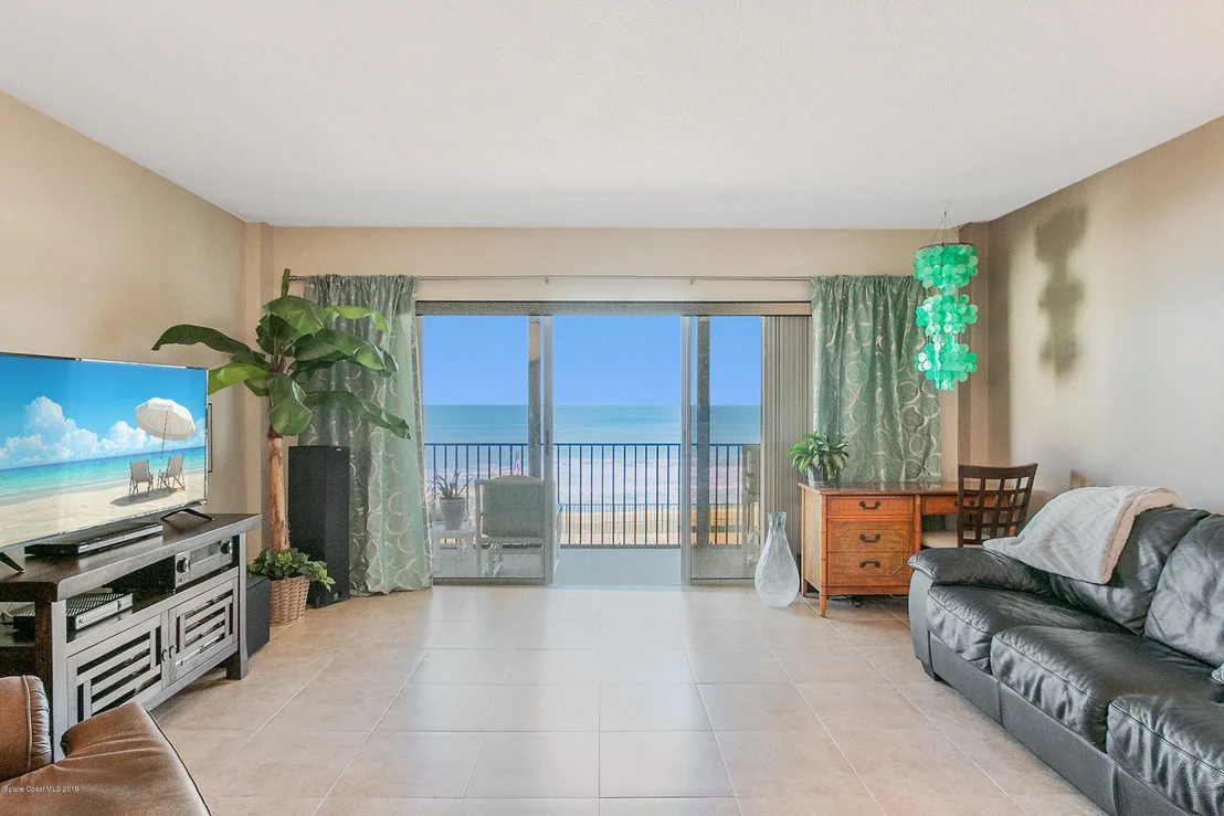 Photo of Unit 310 at 205 Highway A1a