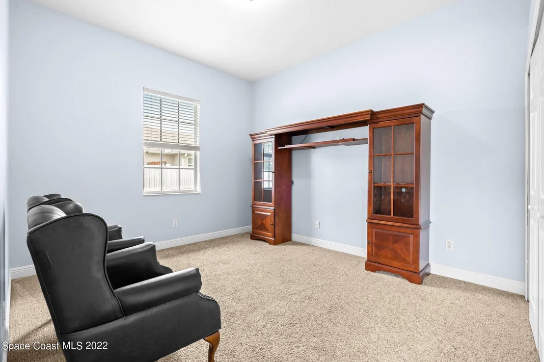 Photo of 2003 Windbrook Drive SE