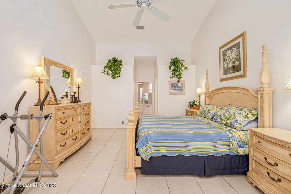 Photo of 986 Somerset Lane