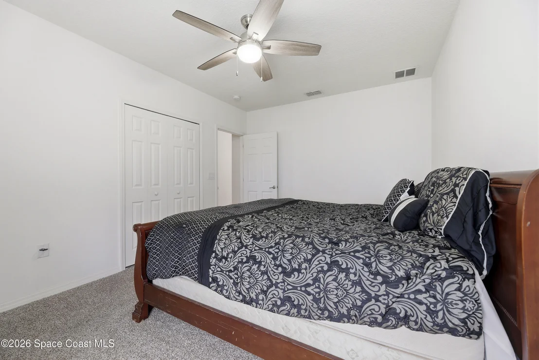 Photo of 1121 Morgan Circle NE