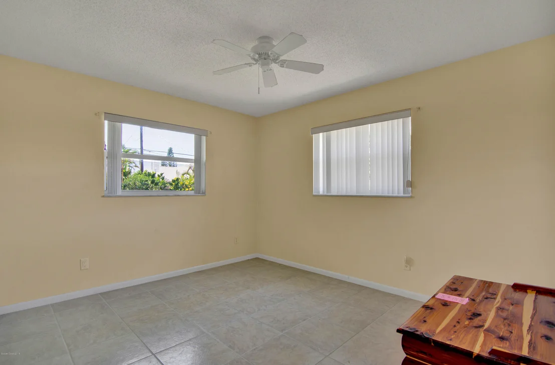 Photo of 210 4th Avenue