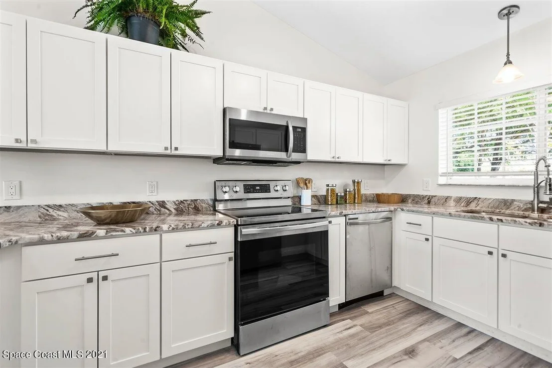 Photo of 259 Jeannie Drive