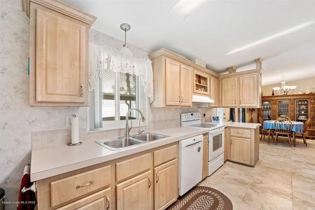 Photo of 345 Outer Drive