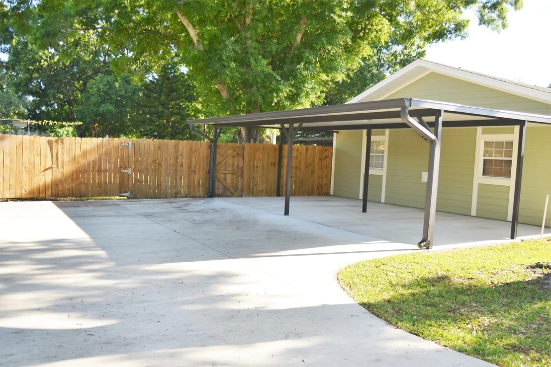 Photo of 1710 Trimble Road