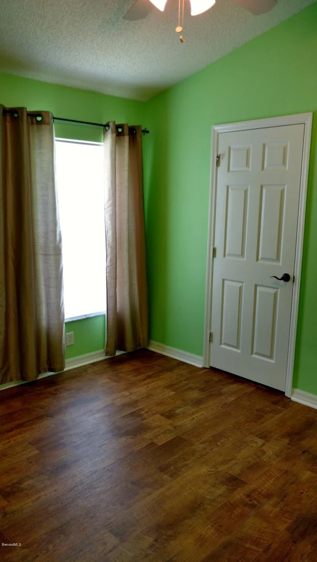 Photo of 1065 Sedgewood Circle