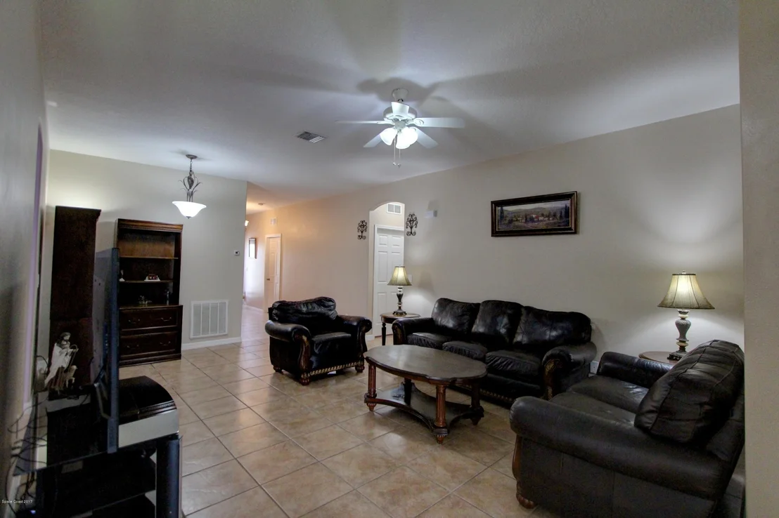 Photo of 3761 Manitoba Way