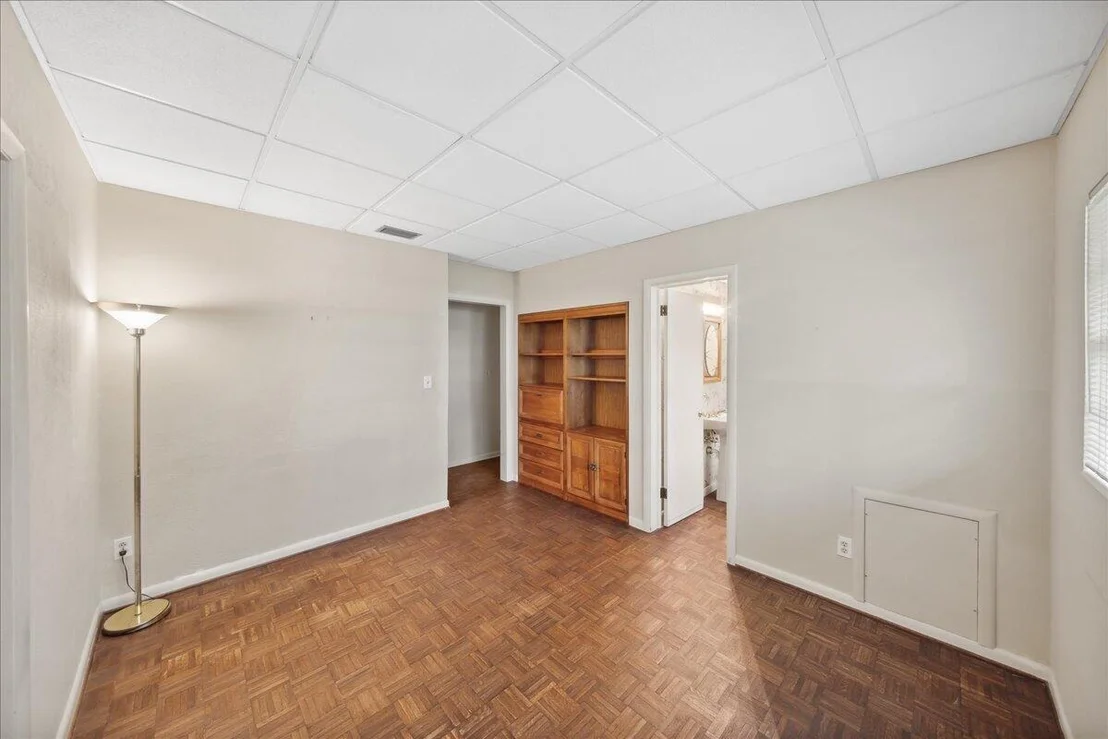 Photo of 311 Par Avenue
