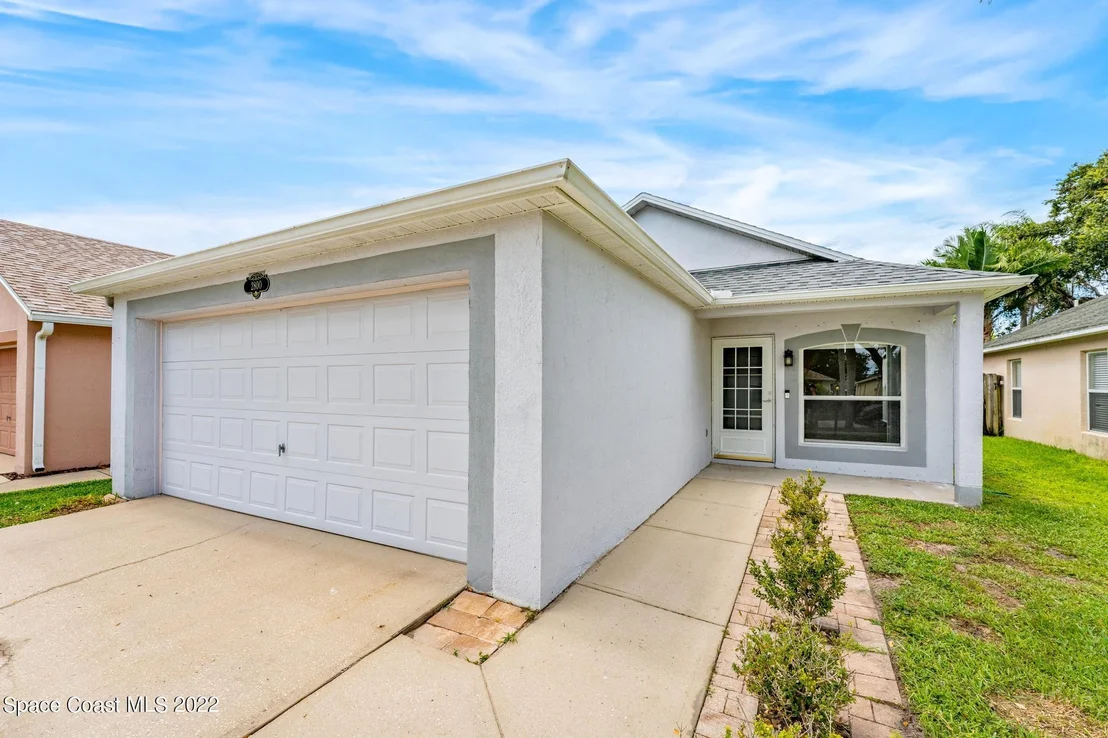 Photo of 2800 Maderia Circle