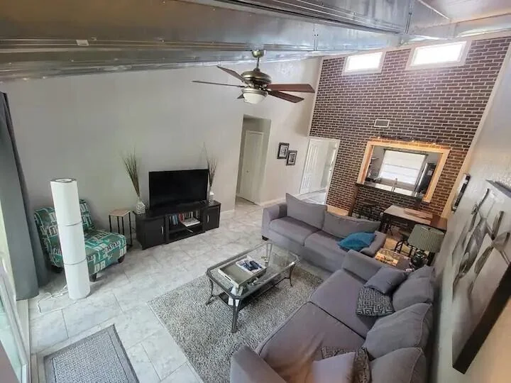 Photo of Unit 202 at 2012 Grant Place