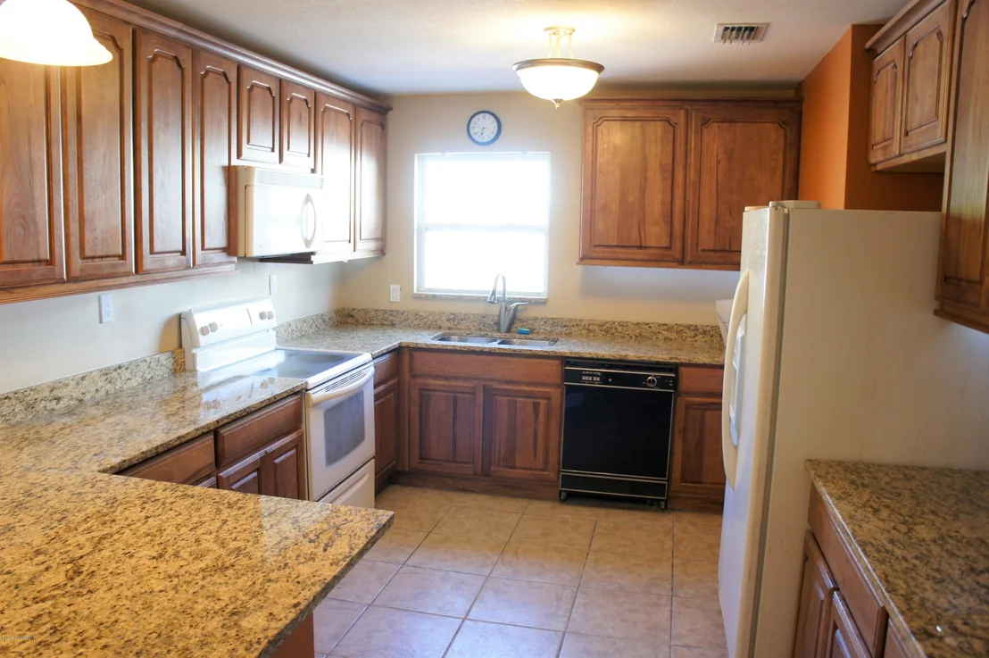 Photo of 1346 Arnold Drive