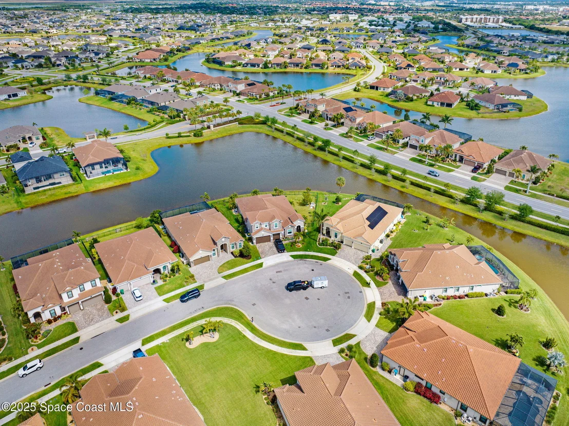 Photo of 8116 Stonecrest Drive