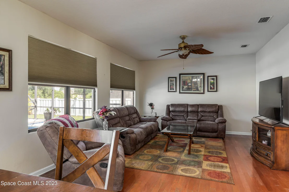 Photo of 1201 Serengeti Way