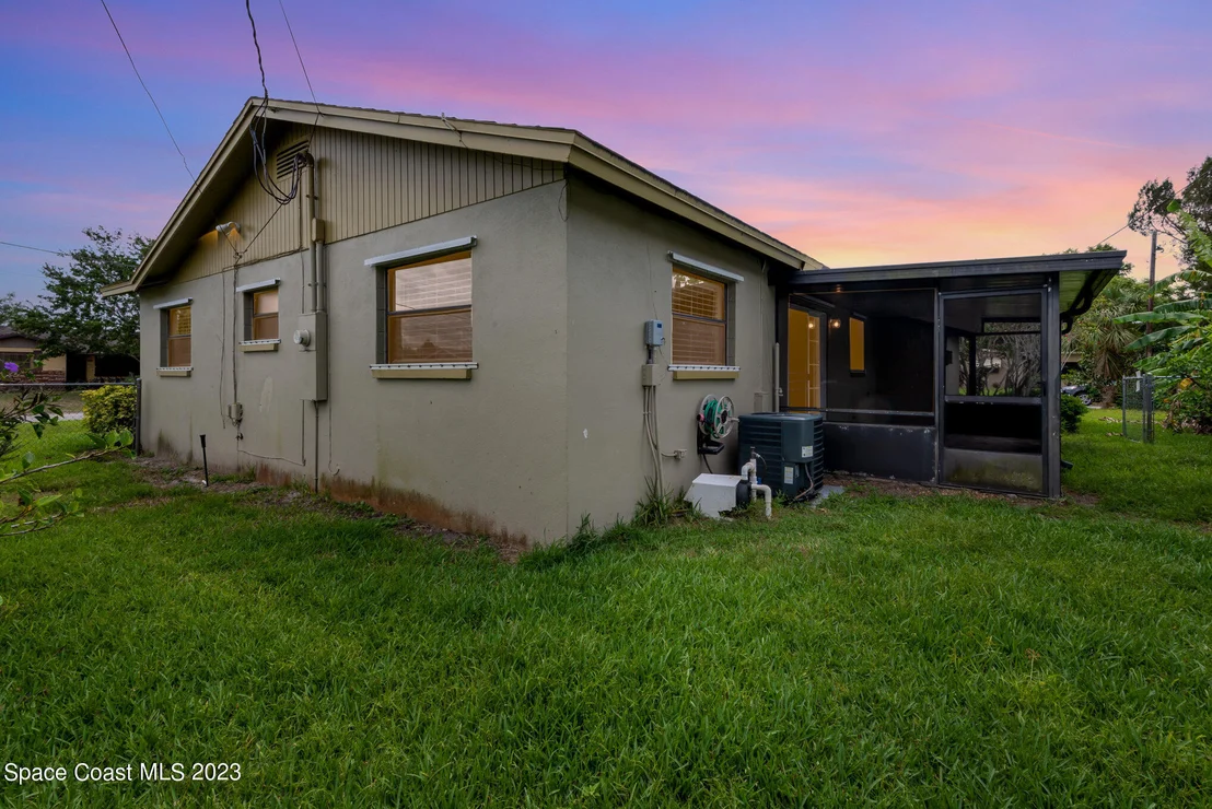 Photo of 970 Miracle Way