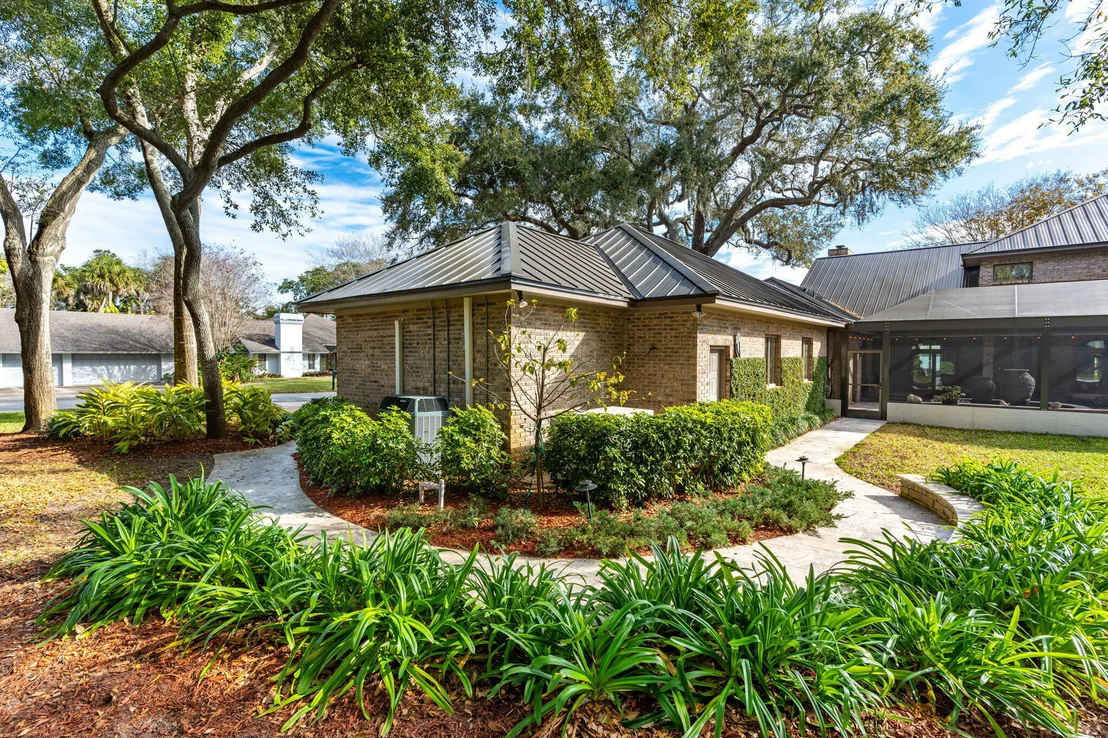 Photo of 1421 Rockledge Drive