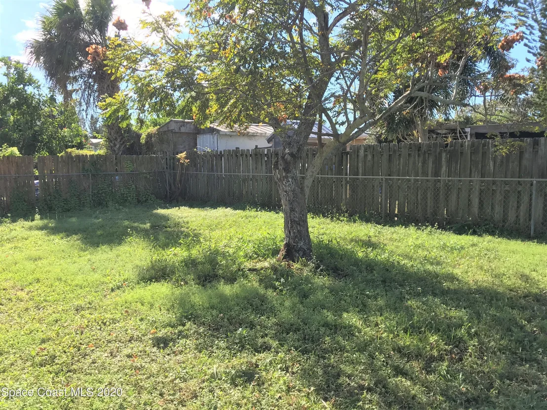 Photo of 1866 Cedarwood Drive