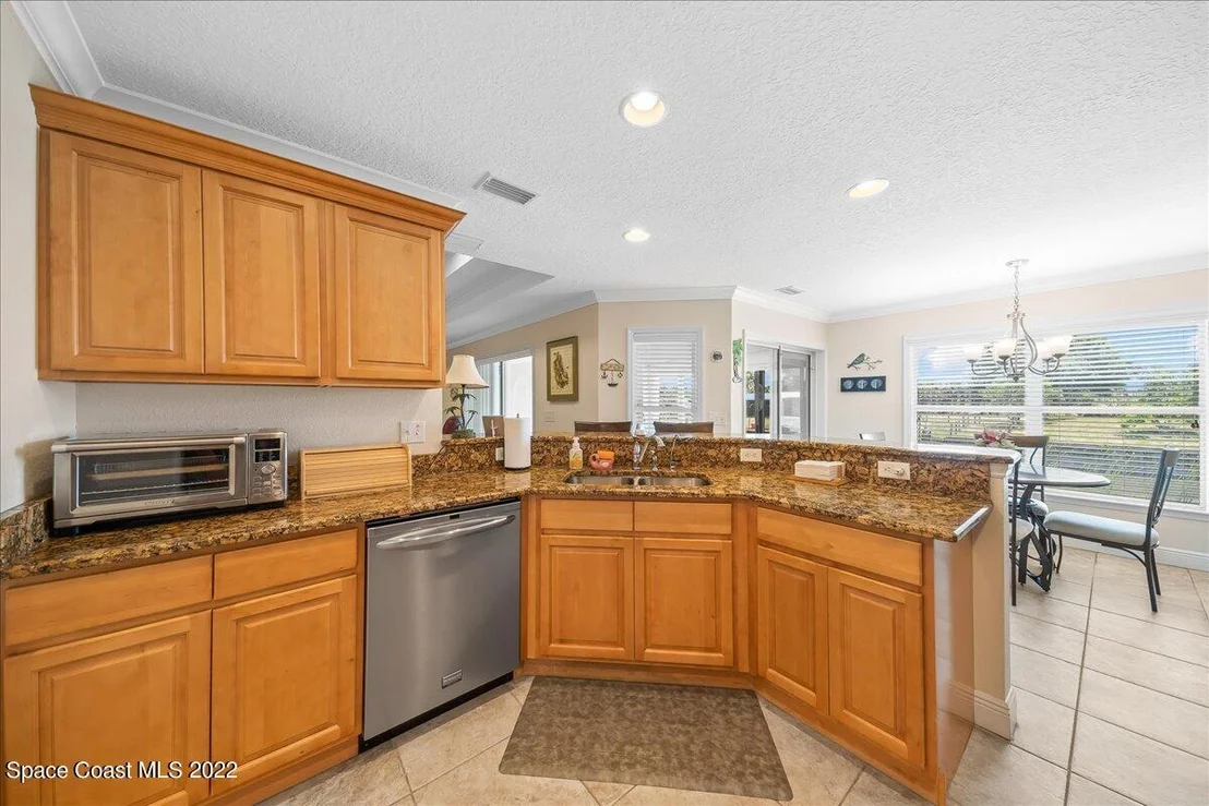 Photo of 5265 Evinrude Road