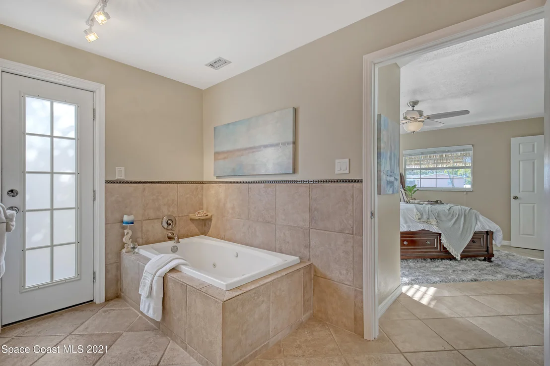 Photo of 444 Sparrow Drive