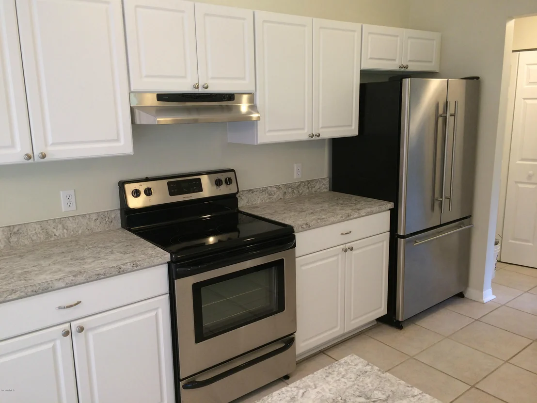 Photo of 6946 Bayfront Road