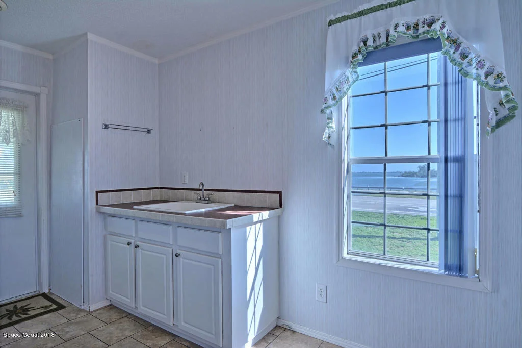 Photo of 7585 Agawam Road