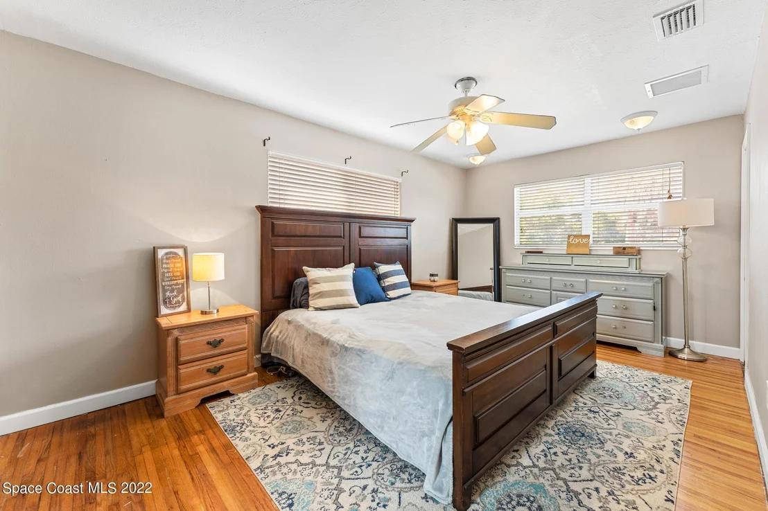 Photo of 49 Knollwood Drive