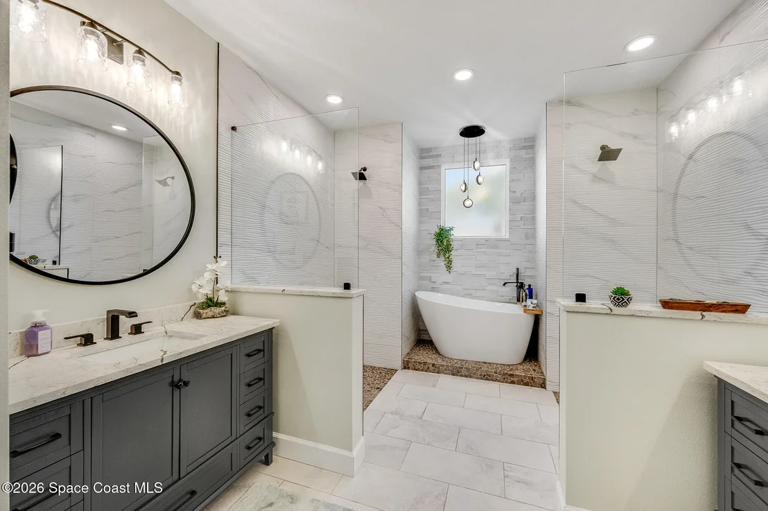 Photo of 447 Sandy Key
