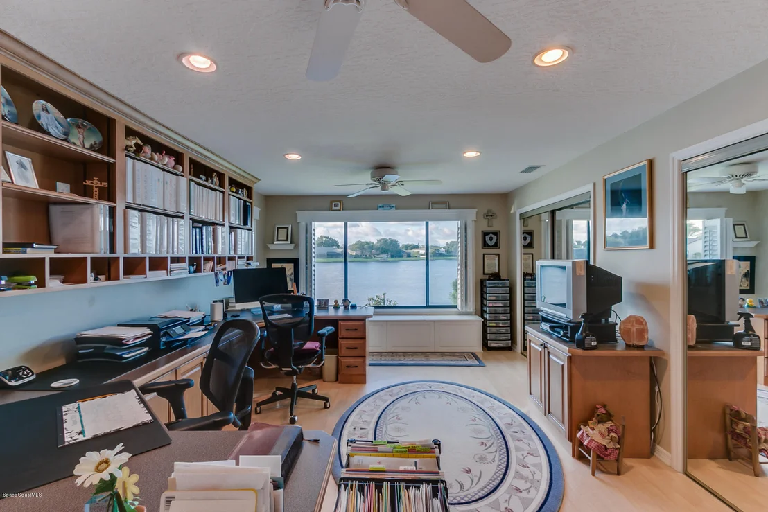 Photo of 529 Crystal Lake Drive