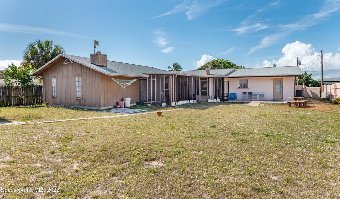Photo of 112 Franklyn Avenue