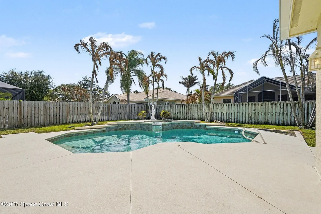 Photo of 333 Flanders Drive