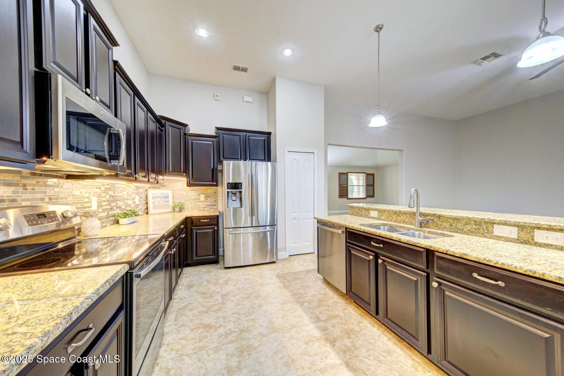Photo of 3352 Russ Place