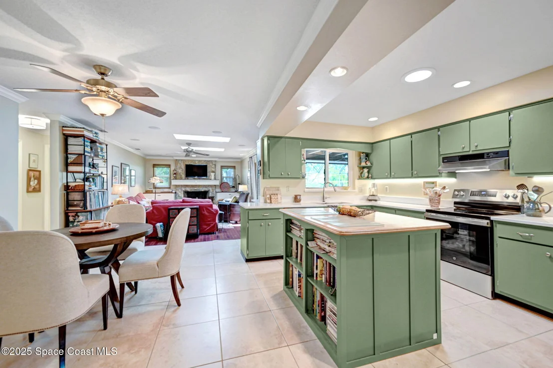 Photo of 847 Kerry Downs Circle