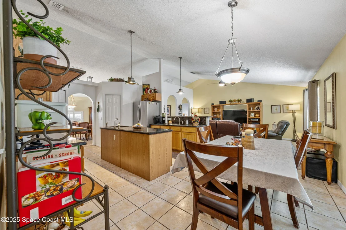 Photo of 6519 Bamboo Avenue