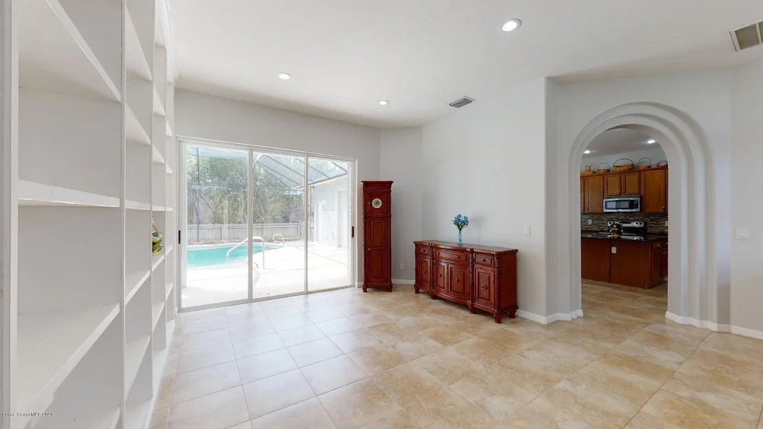 Photo of 5755 Newbury Circle