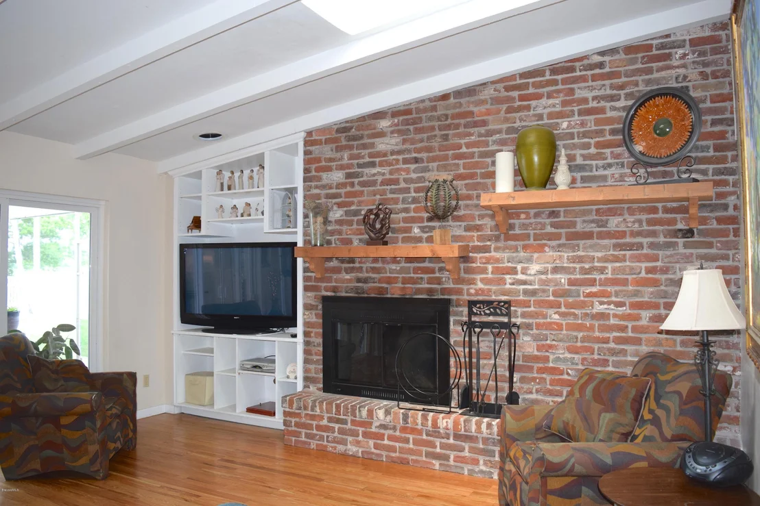 Photo of 1022 Barton Boulevard