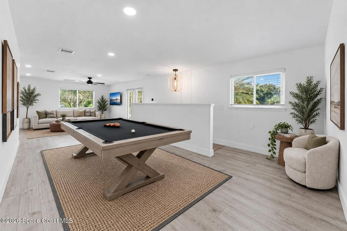 Photo of 470 Seabreeze Drive
