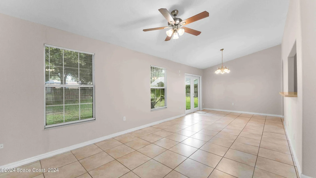 Photo of 814 Kara Circle