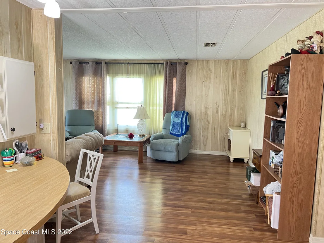 Photo of 562 Jennifer Circle