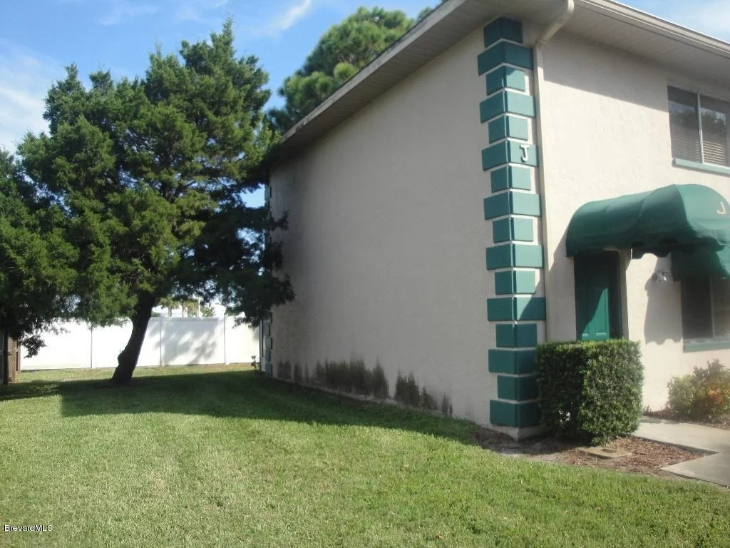 Photo of Unit 35 at 1882 Murrell Road