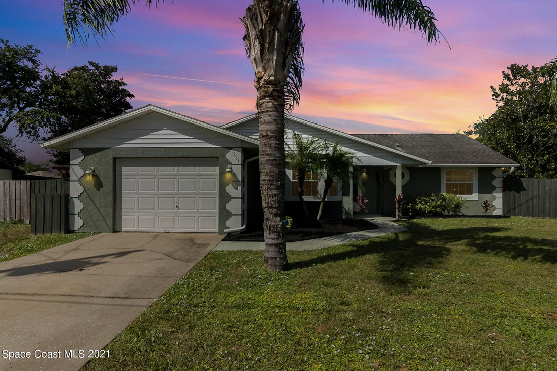 Photo of 5934 Cardiff Avenue