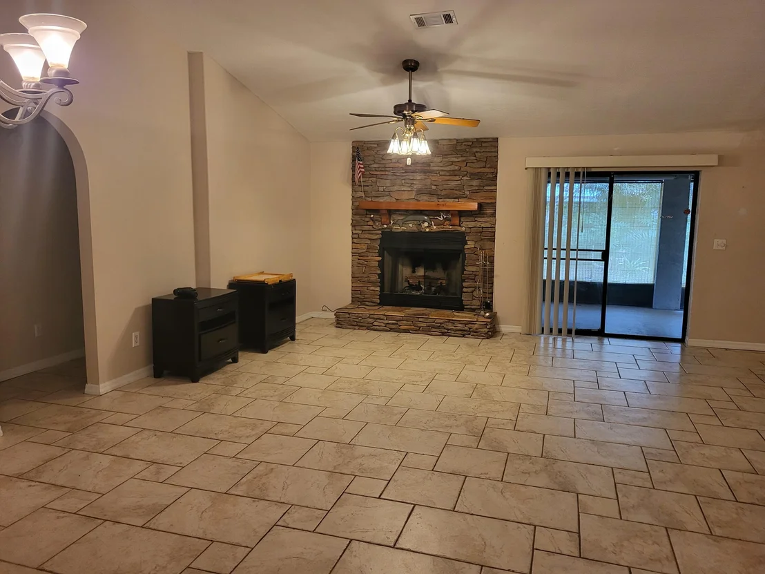 Photo of 5985 Cannon Avenue