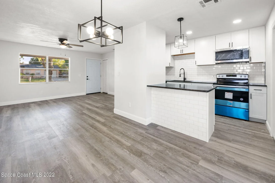 Photo of 2856 Lancaster Road