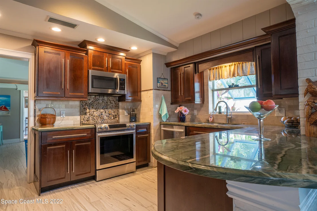 Photo of 230 Rita Boulevard