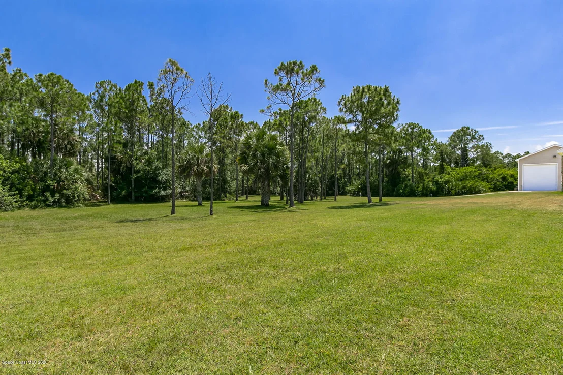 Photo of 5443 The Willows Drive