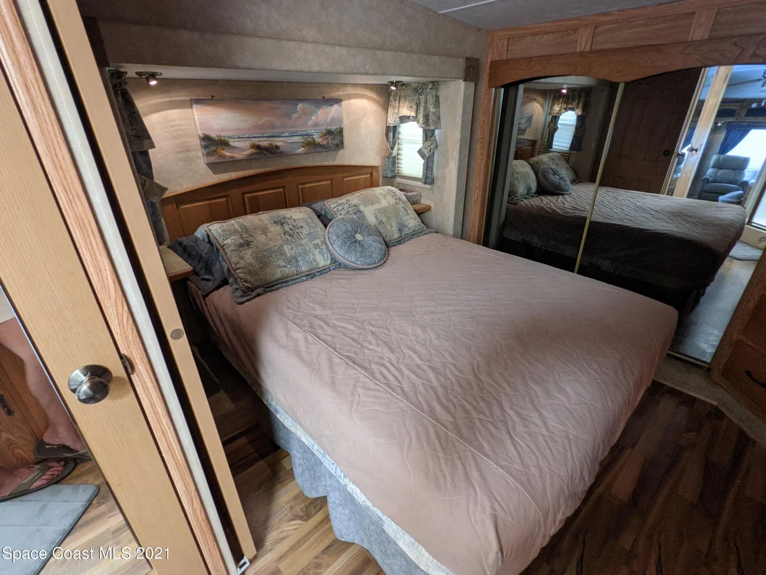 Photo of 270 Galaxy Lane