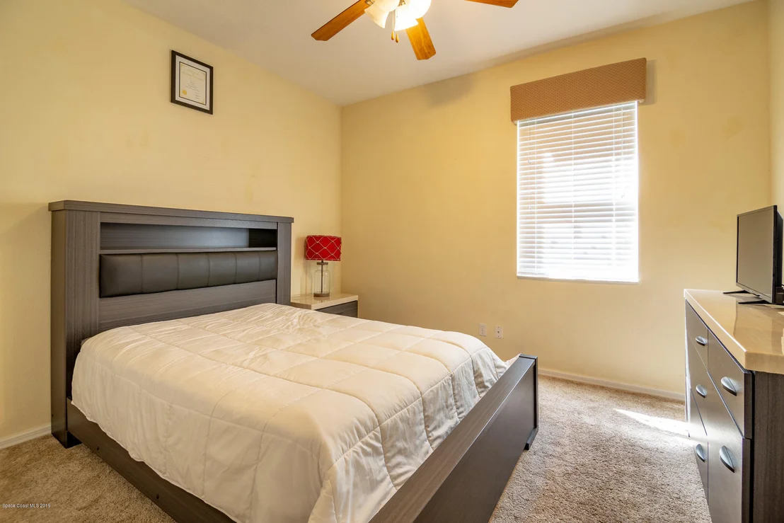 Photo of 4610 Portage Trail