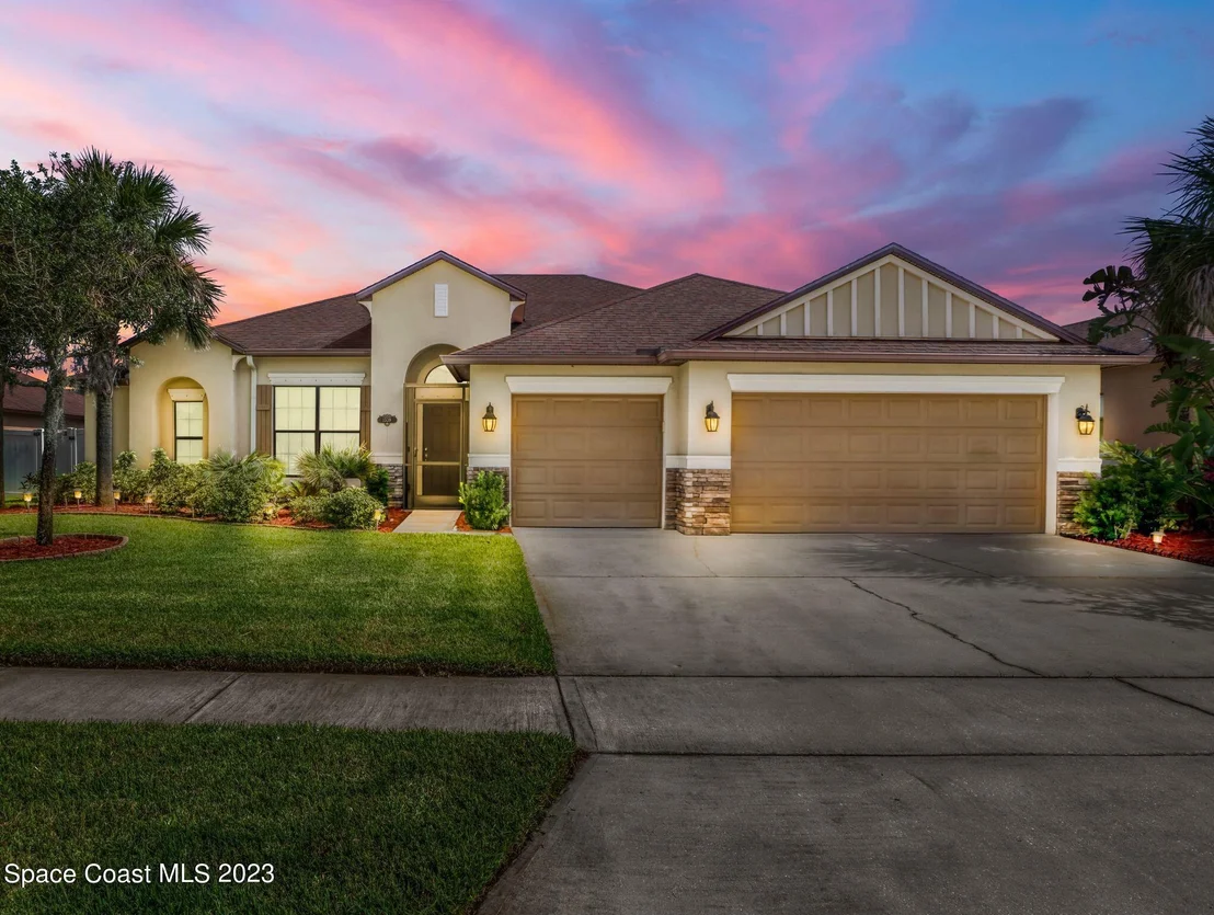 Photo of 1539 Outrigger Circle